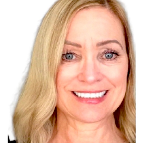 Meet your Posher, Mary - Picture 2 of 2